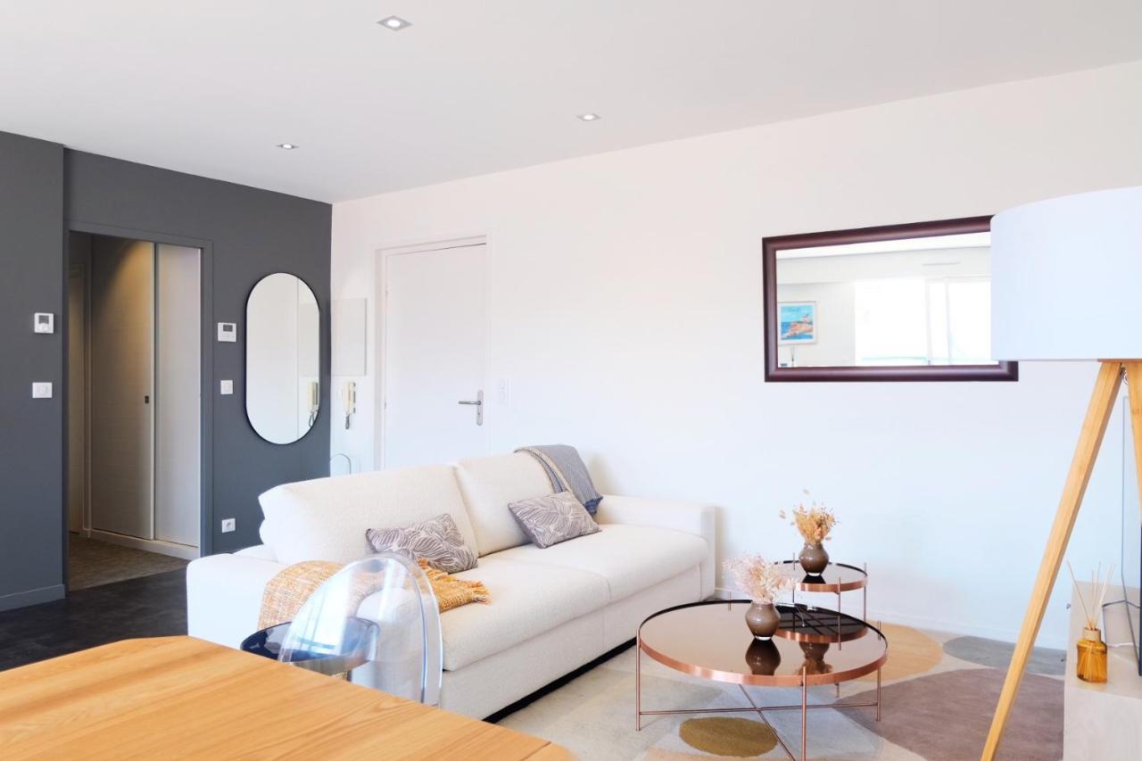 Magnifique Appartement, En Hyper Centre, Avec Terrasse Et Place De Parking Biarritz Kültér fotó