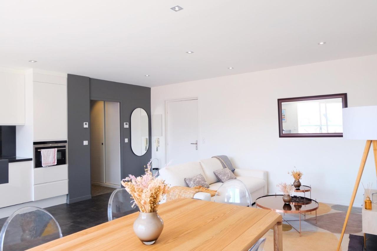 Magnifique Appartement, En Hyper Centre, Avec Terrasse Et Place De Parking Biarritz Kültér fotó