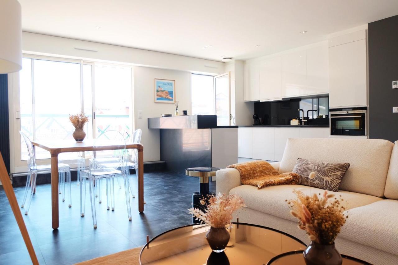 Magnifique Appartement, En Hyper Centre, Avec Terrasse Et Place De Parking Biarritz Kültér fotó